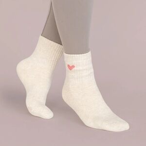 Brunette the Label: Heart Socks